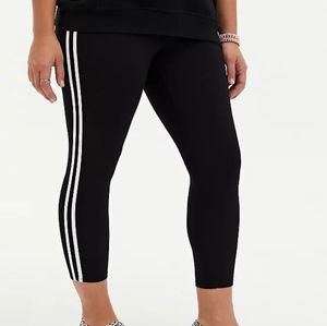 Torrid crop leggings